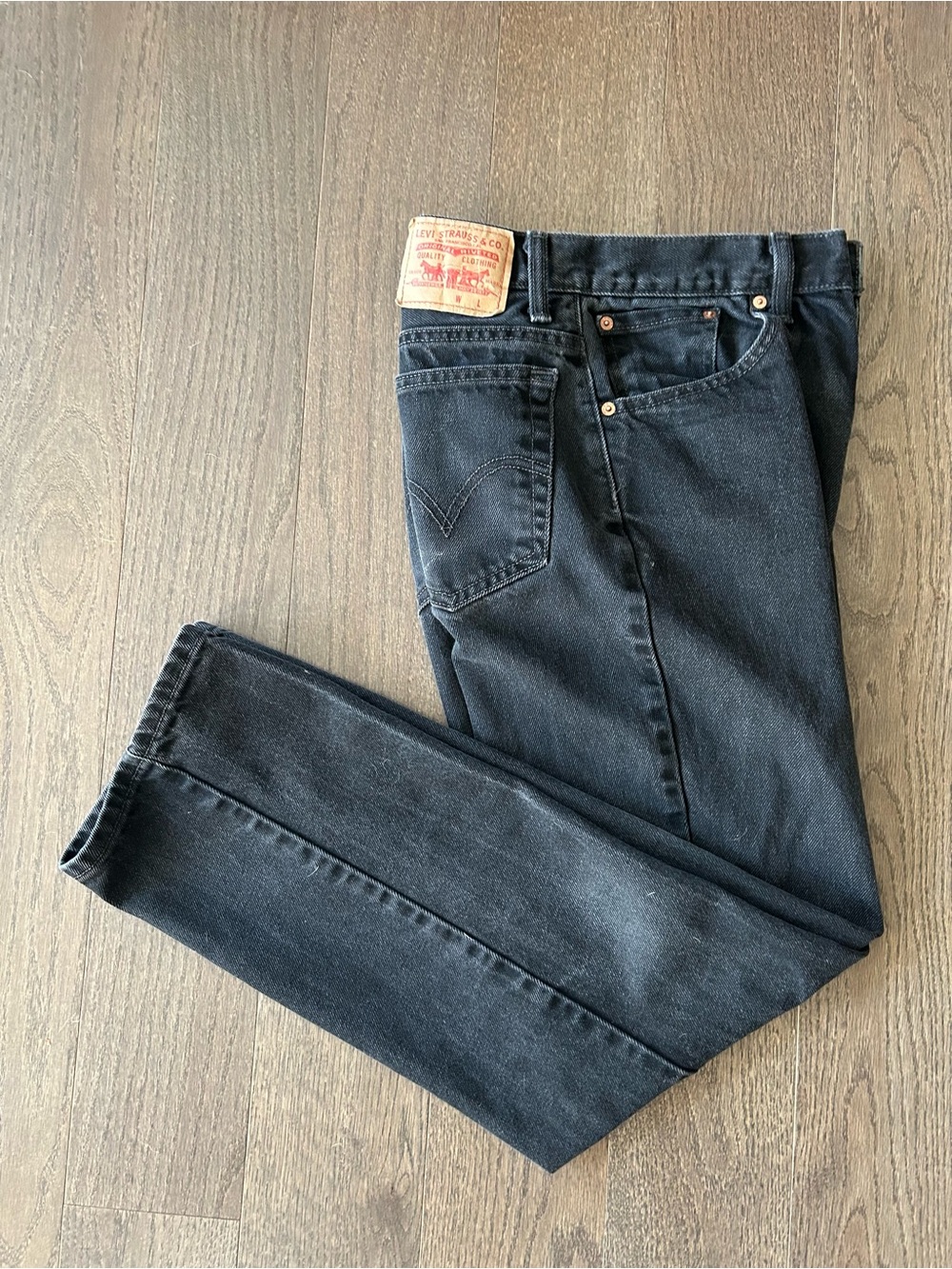 Y2K Era Levi’s 516 Slim Straight Black Jeans Tag 33x32 Measures 32x32